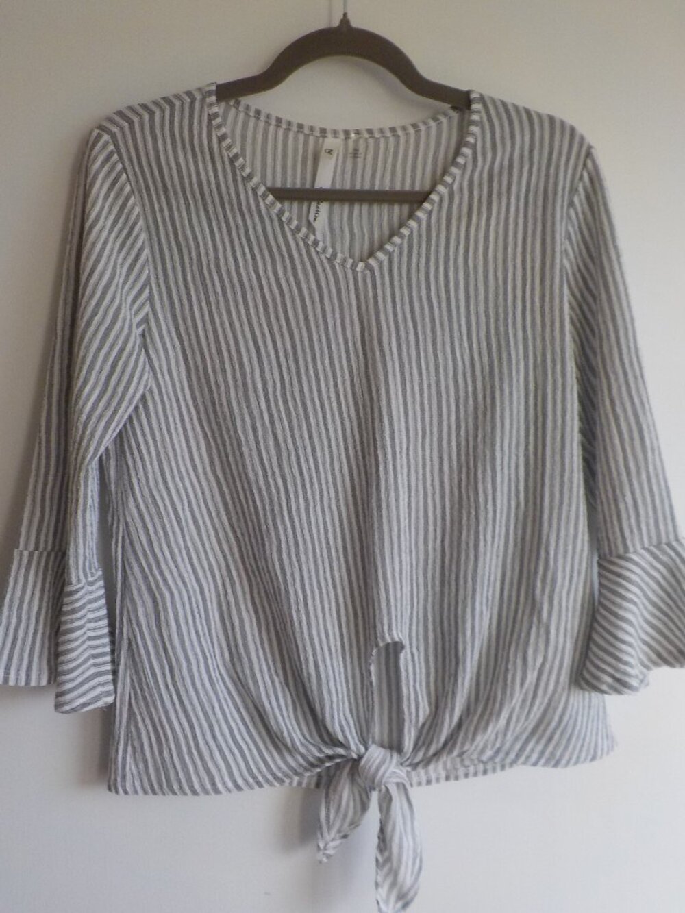 NY Collection Blouse - Petite Med - Grey/White Stripe Ruffle Tie Beachy (2x62)